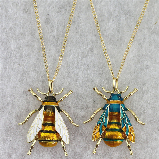 Bee pendant necklace
