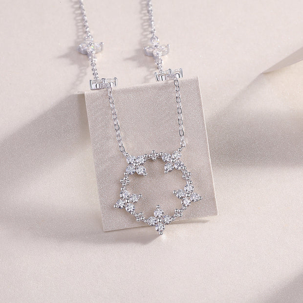 Iris - A Fashionable And Luxurious Diamond Jewelry Pendant Set With Moissanite S925 Sterling Silver And Platinum Plating