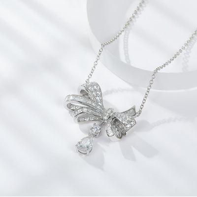 Butterfly - A Fashionable And Luxurious Diamond Jewelry Pendant Set With Moissanite S925 Sterling Silver And Platinum Plating